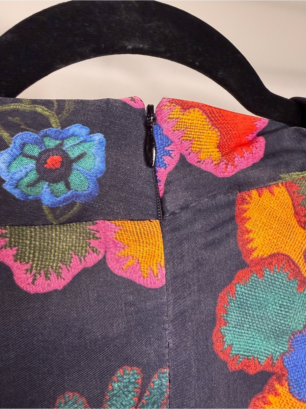 NWOT Farm Rio Lily’s Garden Floral Cutout High-Neck Midi Dress Black Multicolor - Picture 6 of 10